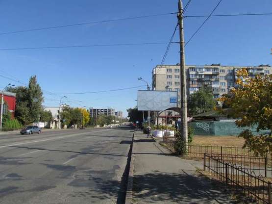 Фото рекламной плоскости по адресу Привокзальна вул., напроти №1А (в направл. Дарницького вокзалу)