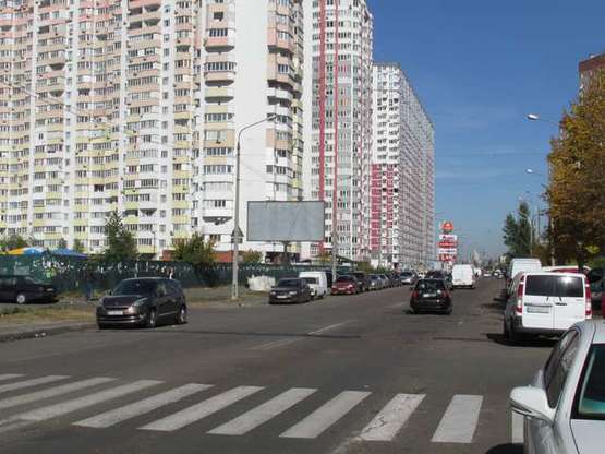 Фото рекламной плоскости по адресу Драгоманова вул., напроти №7 (в направл. Здолбунівської вул.)