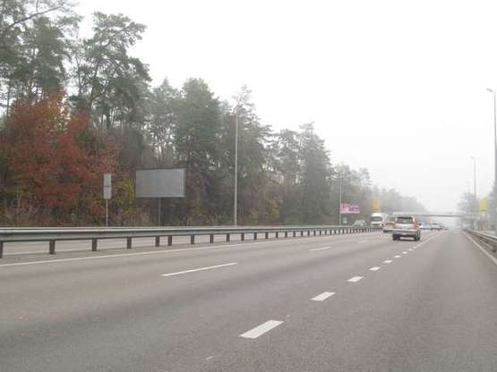 Фото рекламной плоскости по адресу Брест-Литовське шосе, 17 напроти (в напрямку Киэва)