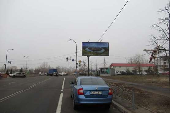 Фото рекламної площини за адресою Милославська вул. - Лісківська вул., 32/51