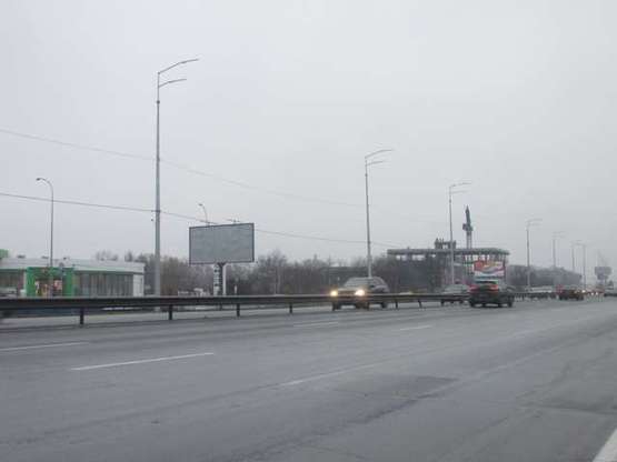 Фото рекламної площини за адресою Столичне шосе - Набережно-Корчуватська вул., 11