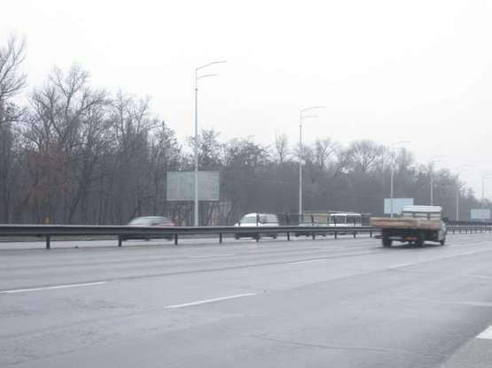 Фото рекламної площини за адресою Столичне шосе, 2 км до Південого мосту