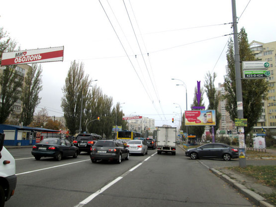 Фото рекламной плоскости по адресу ул.Героев Сталинграда,/ пл.Сантьяго де Чили напр.на Оболонь ( на светофоре)