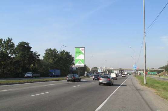 Фото рекламної площини за адресою Броварський просп., на розподілювачі №1 (в напрямку Києва)