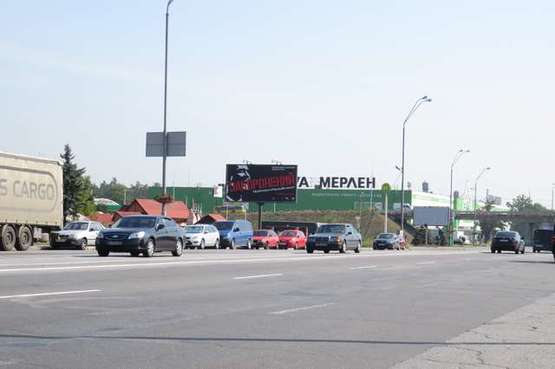 Фото рекламной плоскости по адресу Броварський просп., №18 напроти