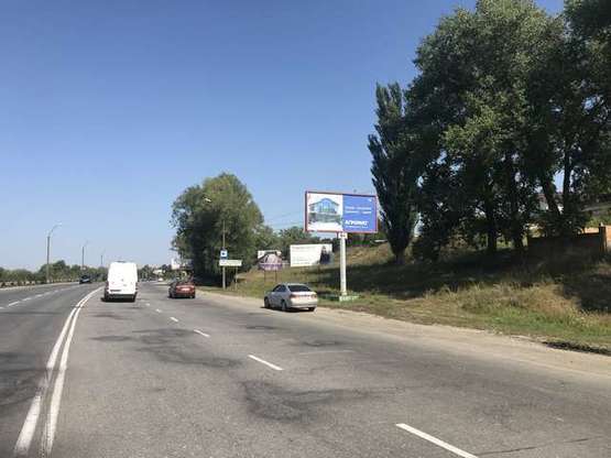 Фото рекламной плоскости по адресу Кам`янецька вул. (в'їзд в місто)