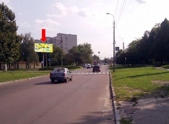 Фото рекламной плоскости по адресу 1-го Мая ул. / ул. Белова, кольцо от ул. Кольцевой, в сторону супермаркетов "Экомаркет", "Вена", в центр