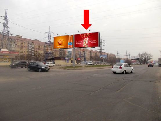 Фото рекламної площини за адресою Донецкое шоссе, рынок "Березинский", разделитель, в центр, правый