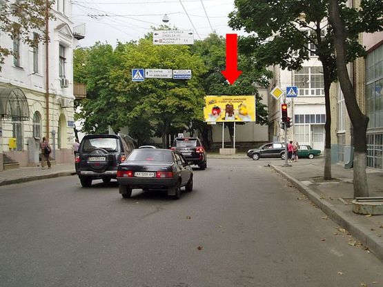 Фото рекламной плоскости по адресу Рождественская ул. (бывш. Энгельса ул.) - Благовещенская ул. (бывш. Маркса ул.), возле "Автолюкса", возле центрального рынка