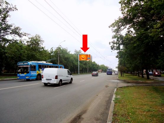 Фото рекламної площини за адресою Героев Сталинграда пр., 154, в центр