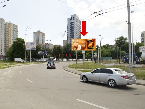 Фото рекламної площини за адресою Саперно-Слободская ул., 60м до Науки пр., АЗС, в сторону Науки пр. и автовокзала