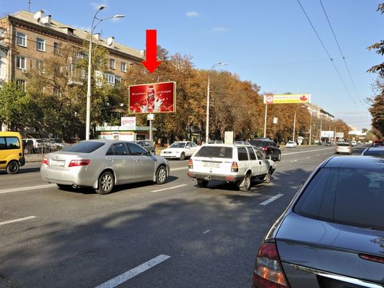 Фото рекламной плоскости по адресу Воздухофлотский пр., 44, КИСИ, магазин "Watsons", в сторону Соломенская пл.