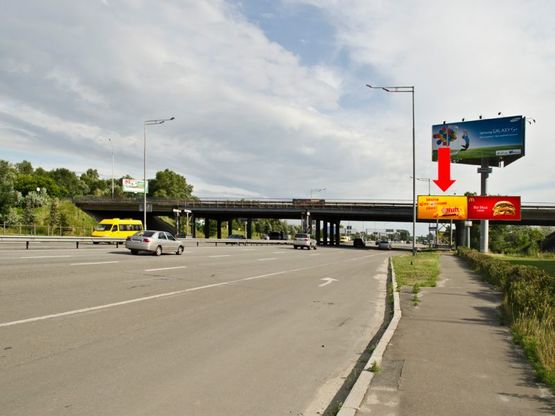 Фото рекламной плоскости по адресу Столичное шоссе / Заболотного ул., возле ТРЦ "Домосфера", в сторону Конча-Заспа, левый