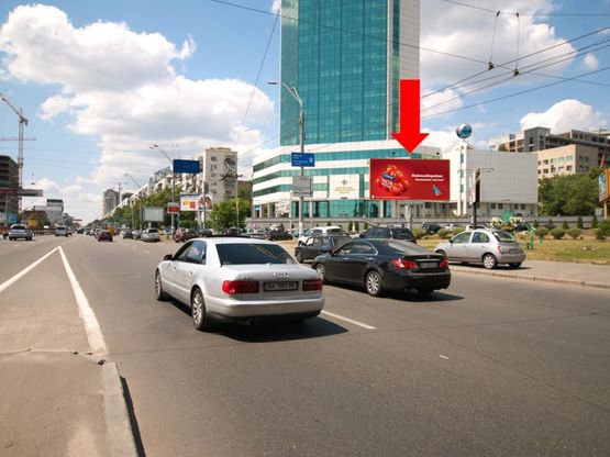 Фото рекламної площини за адресою Победы пр. / Черновола ул., из центра
