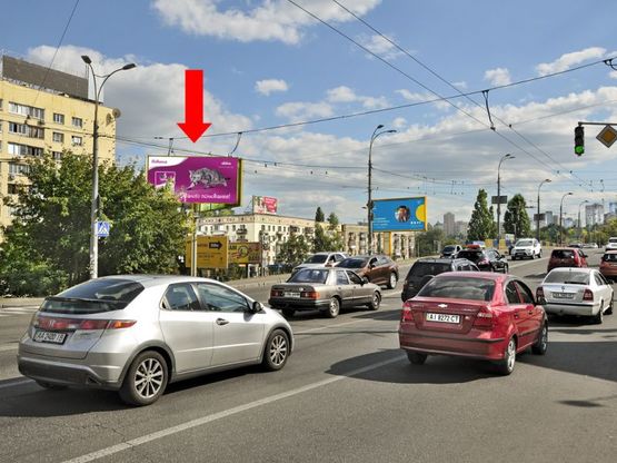 Фото рекламной плоскости по адресу Черновола ул. / Победы пр., на Воздухофлотском мосту в сторону Воздухофлотский пр.