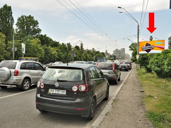 Фото рекламної площини за адресою Победы пр., 98/ 2, 100 м от супермаркета "Фуршет", из центра