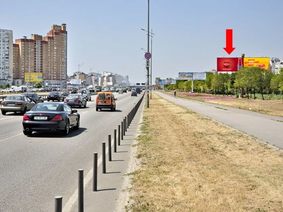 Фото рекламної площини за адресою Бажана пр., 26, в центр, левый