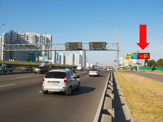 Фото рекламной плоскости по адресу Бажана пр., перед ст. м. "Осокорки", 300м до выезда на Днепровскую Набережную, в центр, правый