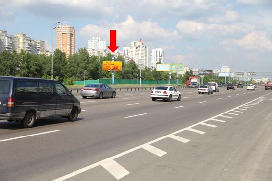 Фото рекламної площини за адресою Бажана пр., ст. м. "Осокорки", 80м от выезда на Днепровскую Набережную, из центра