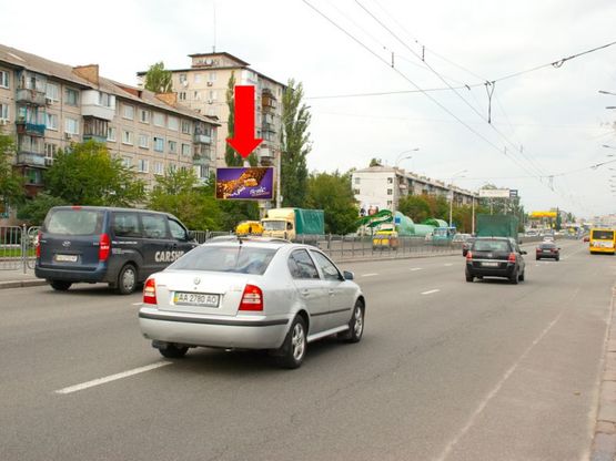 Фото рекламной плоскости по адресу Перова бул., 11