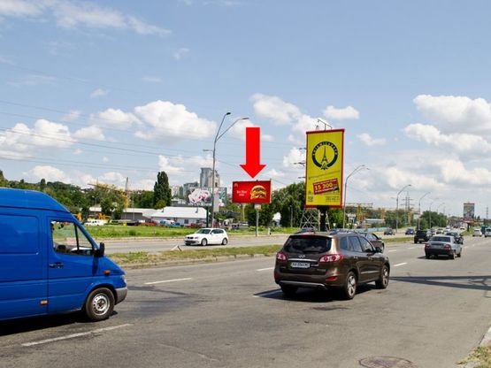 Фото рекламної площини за адресою Саперно-Слободская ул. / Саперно-Слободской проезд, в сторону мост Южный