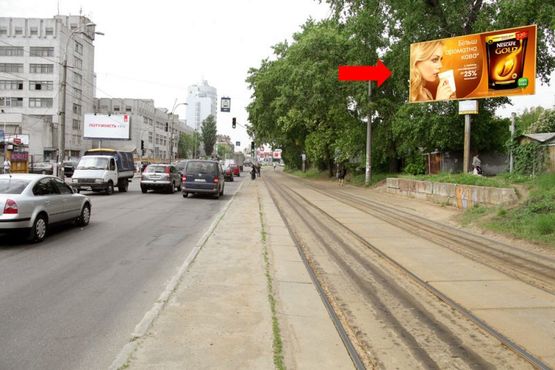 Фото рекламной плоскости по адресу Дегтяревская ул., 51, в сторону ст. м. "Берестейская"