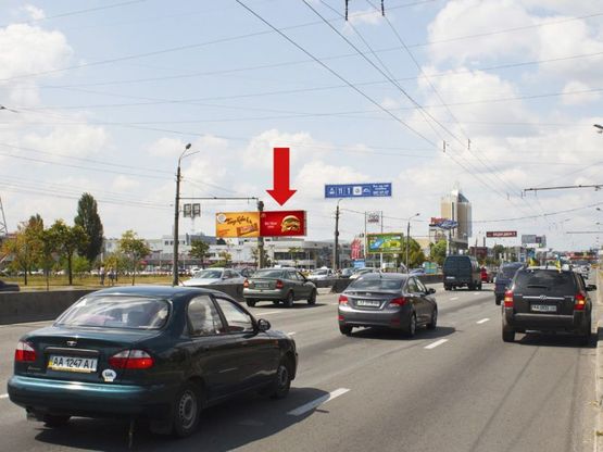 Фото рекламної площини за адресою Бандеры пр. (бывш. Московский пр.), напротив ТЦ "Метро", в центр, правый