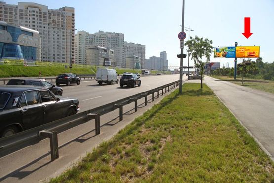 Фото рекламной плоскости по адресу Бажана пр. / Гмыри ул., 1-А, ст. м. "Позняки", в центр, правый