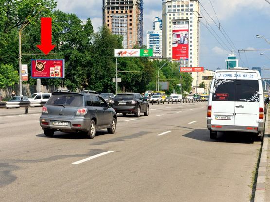 Фото рекламной плоскости по адресу Победы пр., 32, перед входом в Зоопарк, в сторону Победы пл.