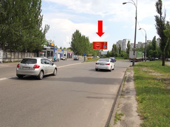 Фото рекламної площини за адресою Березняковская ул. / Тычины пр., в сторону Днепровская Набережная