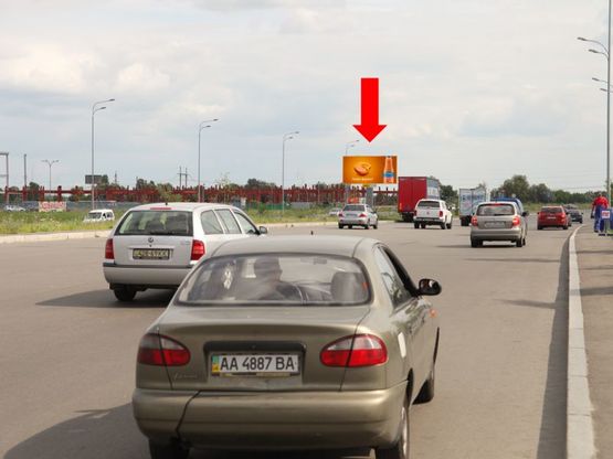 Фото рекламной плоскости по адресу Григоренко пр. / Крушельницкой ул., 135м до супермаркета "Эпицентр"