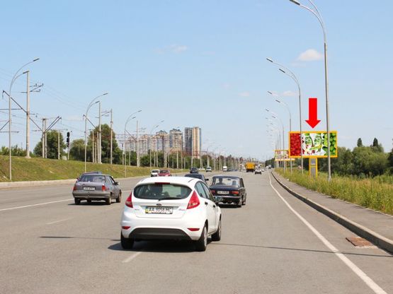 Фото рекламной плоскости по адресу Дарницкое шоссе / Сортировочная ул., 300м до жд станции "Левый берег", из центра