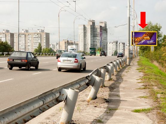 Фото рекламной плоскости по адресу Полярная ул., 20, в сторону Шевченка пл.