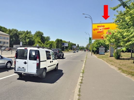 Фото рекламної площини за адресою Кировоградская ул., 38, в сторону Лобановского пр. (бывш. Краснозвездный пр.)