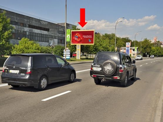 Фото рекламної площини за адресою Кировоградская ул., 38, в сторону Гринченка ул.