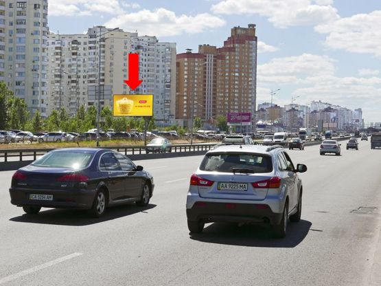 Фото рекламної площини за адресою Бажана пр., 30, ст. м. "Позняки", в сторону мост Южный