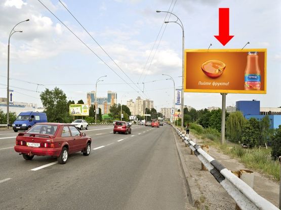 Фото рекламної площини за адресою Полярная ул., 12, в сторону Богатырской ул.