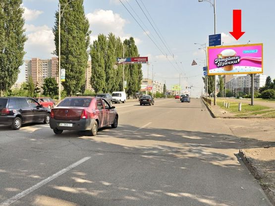 Фото рекламной плоскости по адресу Драйзера ул. / Маяковского пр., кинотеатр "Флоренция", в сторону Маяковского пр.