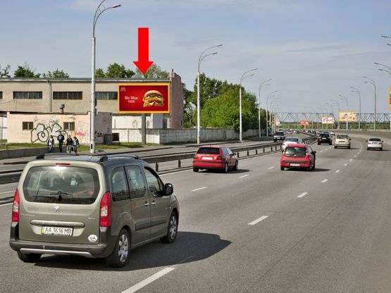 Фото рекламной плоскости по адресу Набережно-Рыбальская ул., 31,  в сторону мост Московский