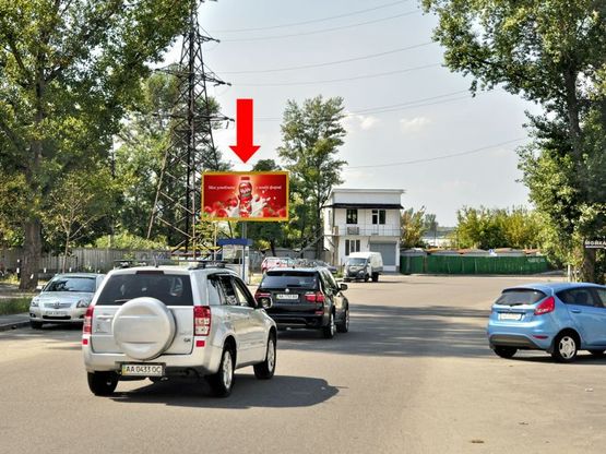 Фото рекламної площини за адресою Урловская ул. / Припятская ул., в сторону Здолбуновской ул.