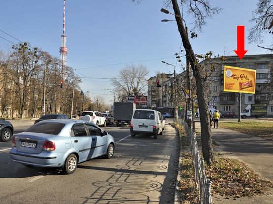 Фото рекламной плоскости по адресу Дорогожицкая ул. / Шамрыла ул., на светофоре, в сторону Телиги ул., ст. м. "Дорогожичи"