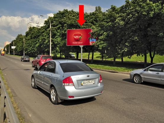 Фото рекламной плоскости по адресу Курбаса пр., 15, в центр