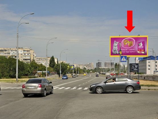 Фото рекламной плоскости по адресу Королева пр. / Булгакова ул., возле супермаркета "Сильпо", в сторону Курбаса пр.