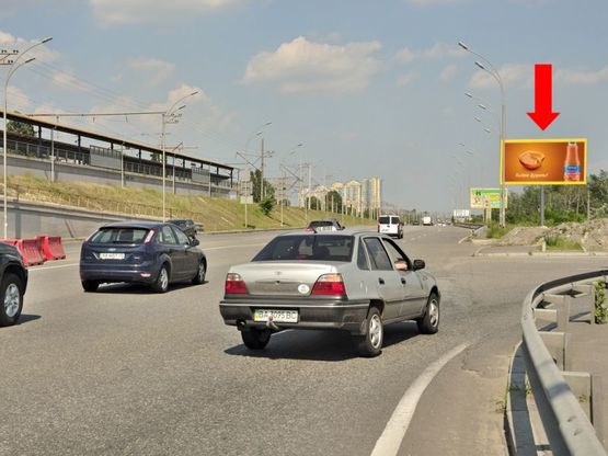 Фото рекламної площини за адресою Дарницкое шоссе / Сортировочная ул., жд станция "Левый берег", в центр