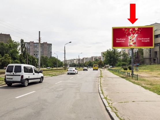 Фото рекламної площини за адресою Симиренка ул., 16, в сторону конечной скоростного трамвая