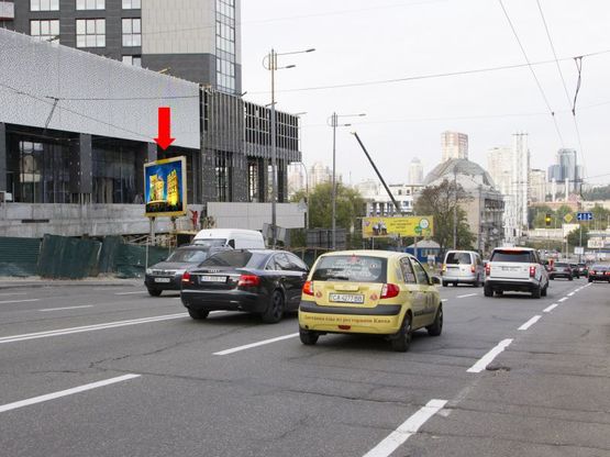 Фото рекламної площини за адресою Липковского ул. (бывш. Урицкого ул.) / Кудряшова ул., напротив "Ультрамарин", в сторону Толстого ул.