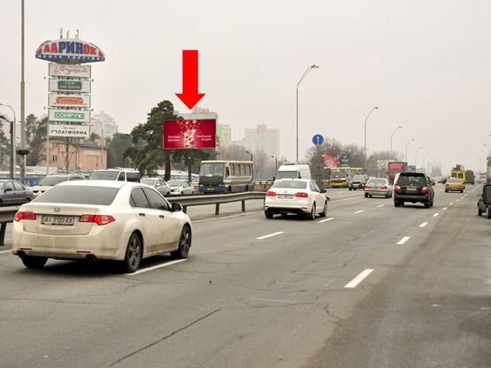 Фото рекламної площини за адресою Броварской пр., ст. м. "Лесная", в центр