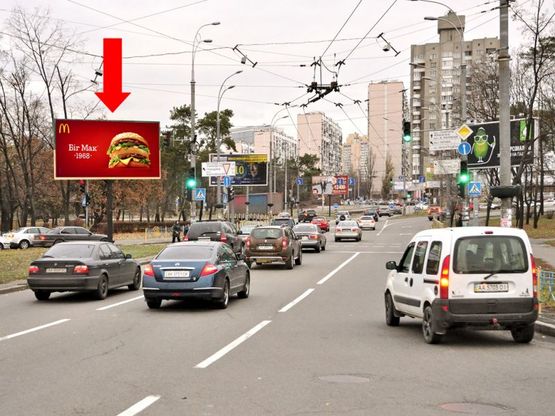 Фото рекламної площини за адресою Освободителей пр. / Броварской пр., в сторону Перова бул.