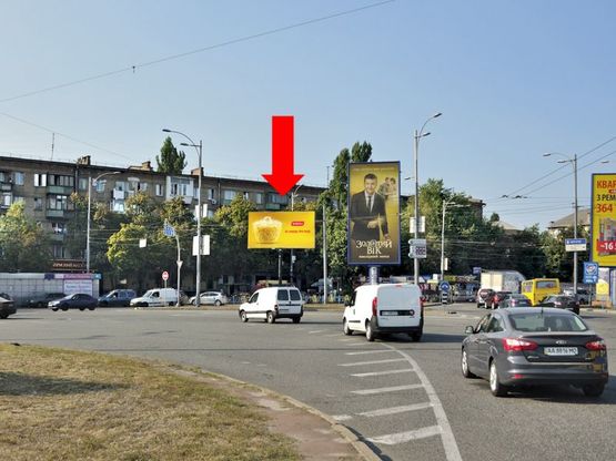 Фото рекламної площини за адресою Дарницкая пл. (бывш. Ленинградская пл.), выезд на площадь со стороны Гагарина пр.