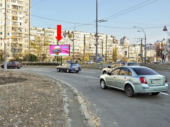 Фото рекламной плоскости по адресу Героев Днепра ул. / Гайдай ул., разделительная клумба, в сторону ст. м. "Минская", Богатырской ул., Полярной